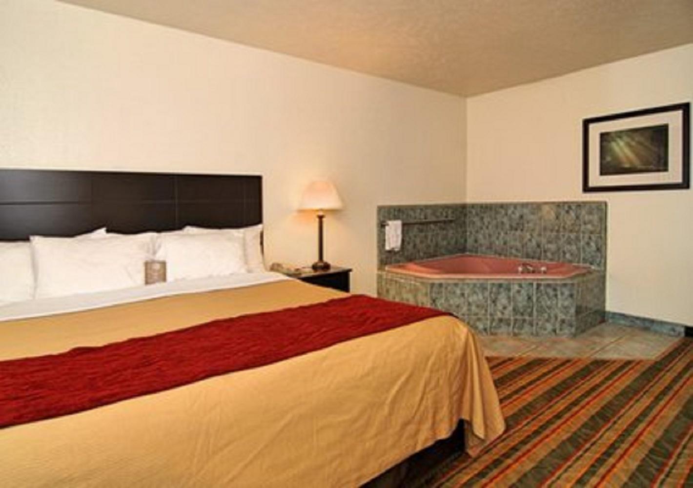 Western Locanda Visalia