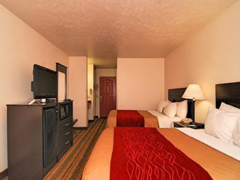 Western Inn Visalia
