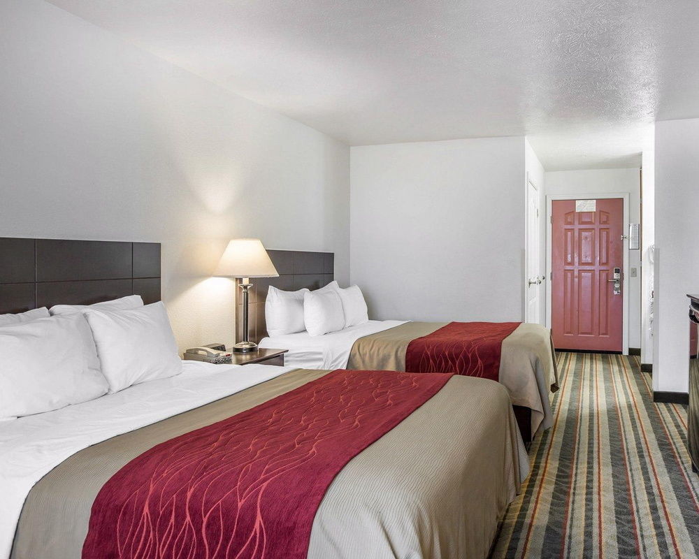 Locanda Western Visalia
